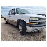 2002 Chevrolet Silverado 1500 Extended Cab Truck, White