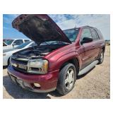 2004 Chevrolet TrailBlazer 4 x 4, Burgandy