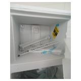 Top-Freezer Refrigerator Retail $836.99 *APP-1