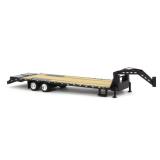 Greenlight 30390 Gooseneck Trailer - Black with Red and White Conspicuity Stripes (Hobby Exclusive) 1:64 Scale Diecast for Unisex Adult