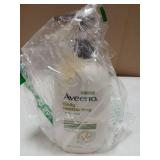 Aveeno Daily Moisturizing Body Wash for Dry Skin with Soothing Oat, Creamy Shower Cleanser, Gentle, Soap-Free and Dye-Free, Lightly Scented, 33 FL OZ