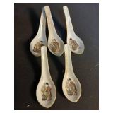 Chinese Porcelain Soup Spoons with Traditional Figure Design Chinese Porcelain Soup Spoons with Traditional Figure Design
