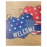 Independent Day Decoration Irregular Shape Door Sign âWELCOMEâ Hanging Door Decor Wooden Heart Design Sign Door Hanger for Outdoor Farmhouse Porch Front Door, Red White and Blue Decorations 