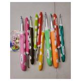 Lewhoo Ergonomic Crochet Hooks Set with Case, 10 Size Crochet Hooks for Arthritic Hands 2.0mm -9.0mm (B-N)