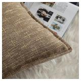 MANDIOO Pack of 2 Burlap Linen Throw Pillow Covers Woven Textured Modern Farmhouse Cushion Covers Pillowcase Decorative Couch Sofa Bed Living Room 18 x 18 Inch Light Brown