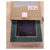 euwazram Suede 5x7 Frame - Single Frame, Christmas Elegant Green 5 x 7 Poster Frame, 5x7 Picture Frame for Artwork Puzzles Photos and Movie Posters