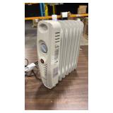 700w Costway Portable Oil Filled Radiator - Retail: $0