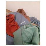 5XL Dog Hoodie, Extra Large Dogs Shirt with Hood - Retail: $0