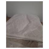 fuguitex Waterproof Dog Blanket Bed Cover Dog Crystal Velvet Moroccan Fuzzy Cozy Plush Pet Blanket Throw Blanket for Couch Sofa(52 * 82 inch, Cream+Beige) - Retail: $28