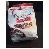 RUSSELL STOVER PECANS AND CARAMEL IN LUSCIOUS MILK CHOCOLATE, PECAN DELIGHT, 16.1OZ