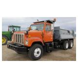 2000 International Dump Truck