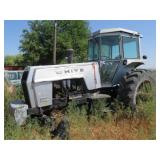 White Field Boss 2-135 Farm Tractor