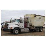 1995 Mack CH613 Feed Truck