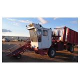 Freeman 5200 Big Bale Retriever Stacker