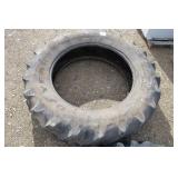 (1) 520/85R46 Tractor Tire
