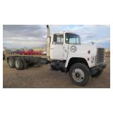 1973 Ford 9000 Cab & Chassis