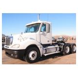 2007 Freightliner Columbia Conventional