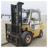 Yale GLP080L 8000LB 2 Stage Propane Forklift