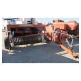 International 445 14x18 N Baler