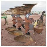 International 140 3 Bottom Plow