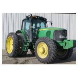 John Deere 7420 Farm Tractor