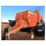 Hesston 4900 4x4 Baler With Accumulator