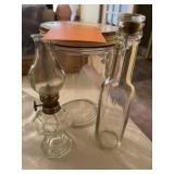Small oil lamp, 2 old jars
