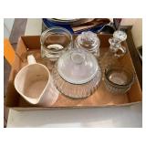 Baking pans, pitcher, Tupperware - 4 flats