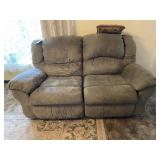 Loveseat w/recliners on both ends