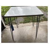Enamel top table w/hairpin legs