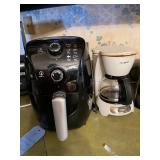 Toastmaster Air Fryer & 4-cup coffee maker