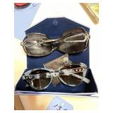 2 Pairs Sunglasses