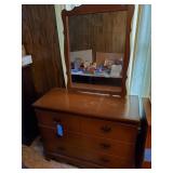 3 Drawer Chest w/mirror