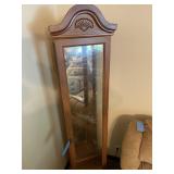 Curio Cabinet w/shelves