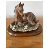 Homco horse figure on wood stand