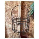 Wire basket & wreath