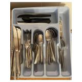 Silverware & tray