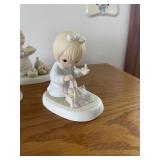 6 Precious Moments figures