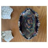 Dark iridescent 5" dish w/2 sheep