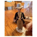 Group of 6 small vintage dolls