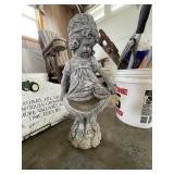 Bashful Betsy statue