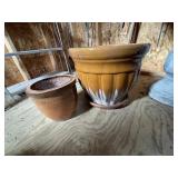 2 pots