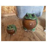2 toads