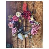 Trellis w/butterflies & wreath