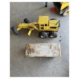 Tonka grader & box trailer