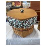1997 large Xmas basket & liner with lid &