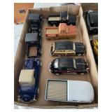 Flat of 8 collectible cars & trucks