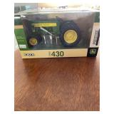 ERTL 1958 430 John Deere tractor