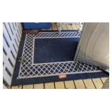 Blue & White Rug, Approx 6 x 8