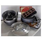 Muffin Pans, Cake Pans & More